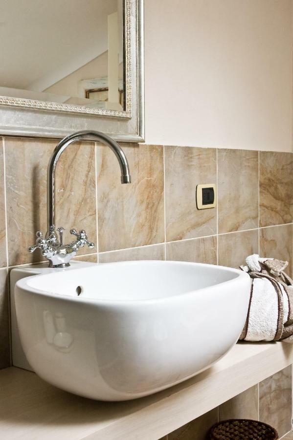Bed and Breakfast La Torretta Боббио Экстерьер фото