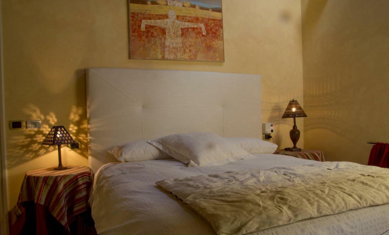 Bed and Breakfast La Torretta Боббио Экстерьер фото